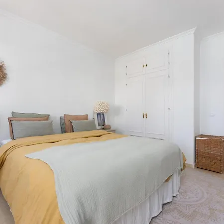 Castiglione Luxury Beachfront Duplex Penthouse Apartment *